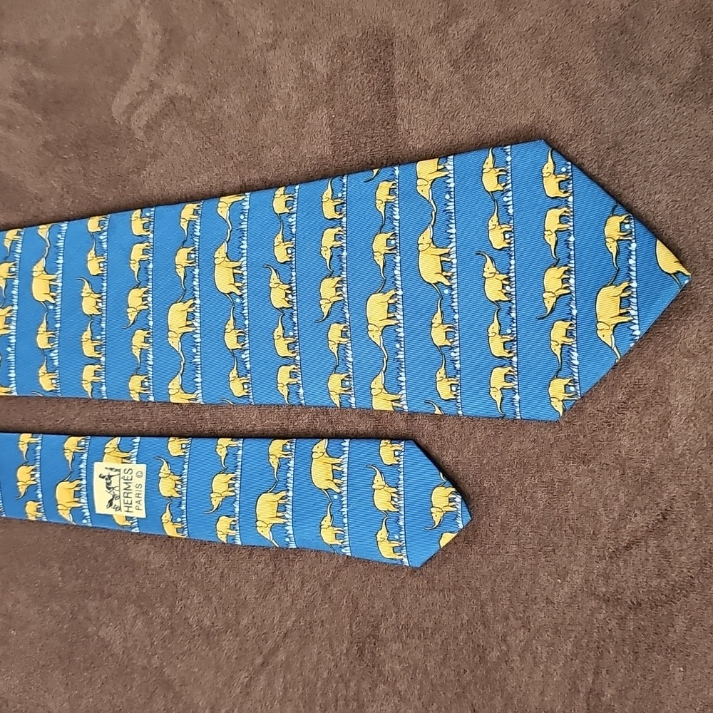 Hermès Paris Elephant Silk Tie